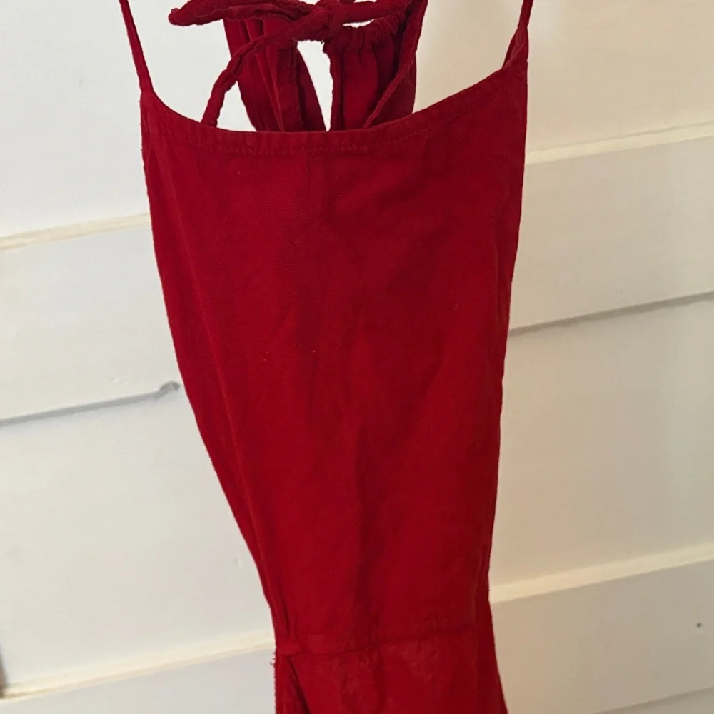 Elegant Red Women's Dress - Picture 5 of 5